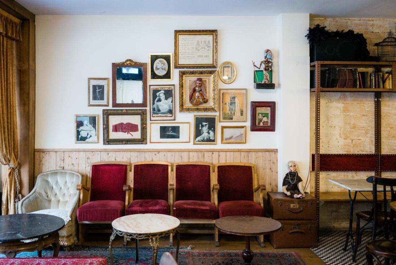 Pars Teatro Hostel (Adults Only) Barselona Dış mekan fotoğraf